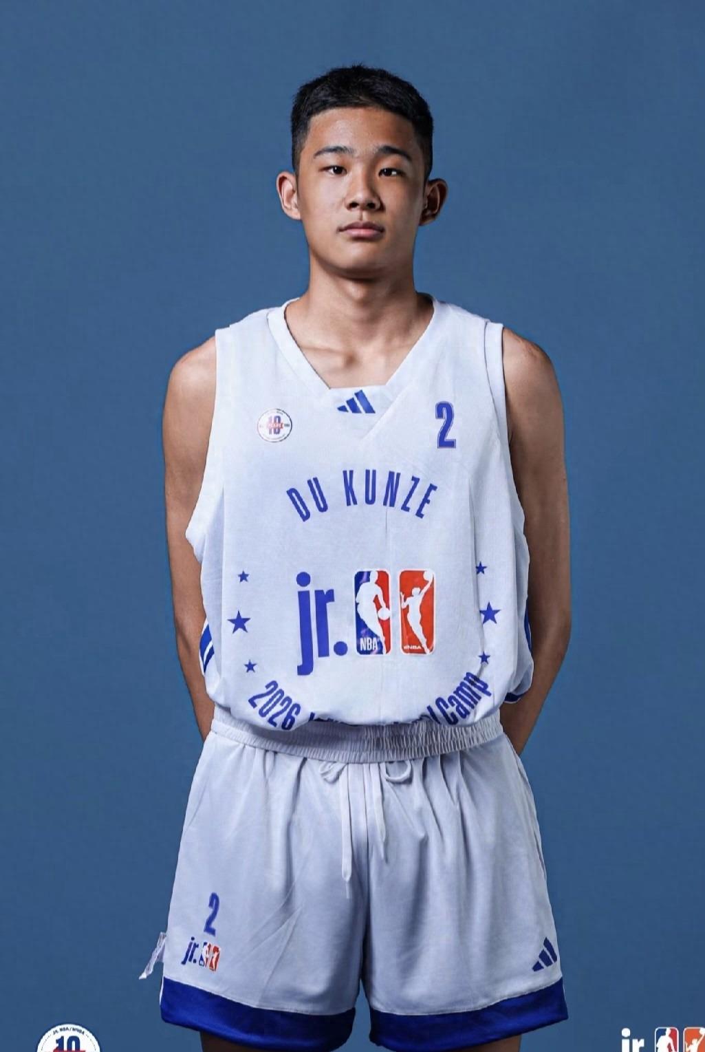 原来他是杜锋儿子，成功入选，15岁1米95天赋尽显，就读清华附中
