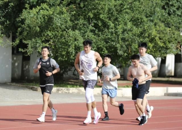 结束休假集结归队,北控官方:目前以恢复体能的力量训练为主