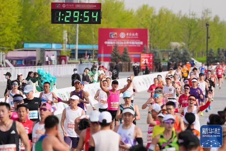 周末,也“卷”起来了?