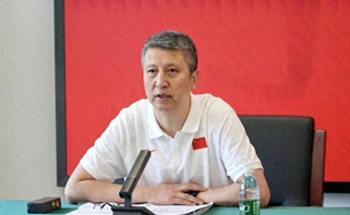 正式确认!31岁中国男篮老将担任国家队长,球迷:他有号召力