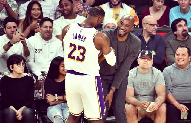 同样是NBA传奇巨星,为何科比营销害人,詹姆斯营销却无害?