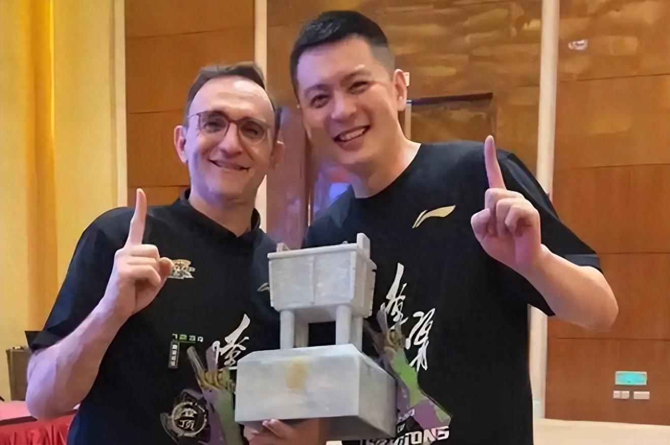 辽篮最新消息!夺冠教头驰援归来带队夏训,主力后卫也有最新动态