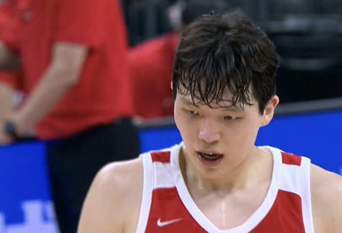 媒体人:世预赛怎么能用好杨瀚森,郭士强指导需尽快拿定主意