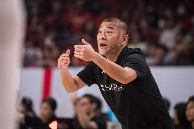 渡边雄太:客场战中国韩国非常艰难,但日本队完全能赢!目标全胜