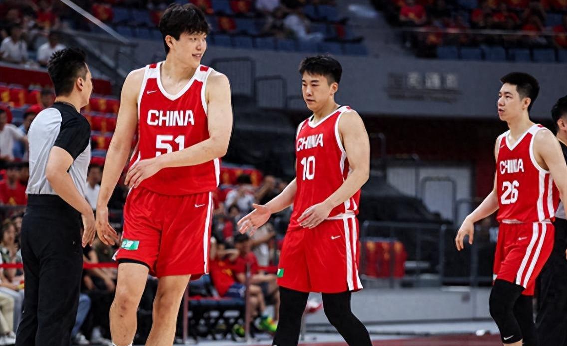 2连胜的背后,中国男篮真正收获,不是杨瀚森!赢球隐藏着大问题