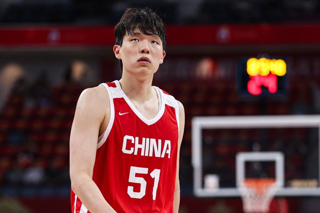 回归首秀挣扎优势尽失,杨瀚森给郭士强抛出内线适配难题