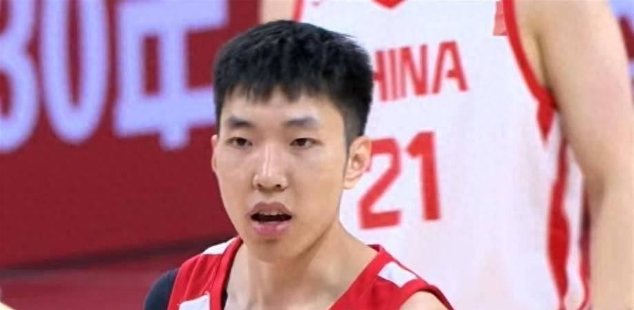 男篮12人名单更新!廖三宁庞峥麟崔永熙锁定席位,备战中日大战
