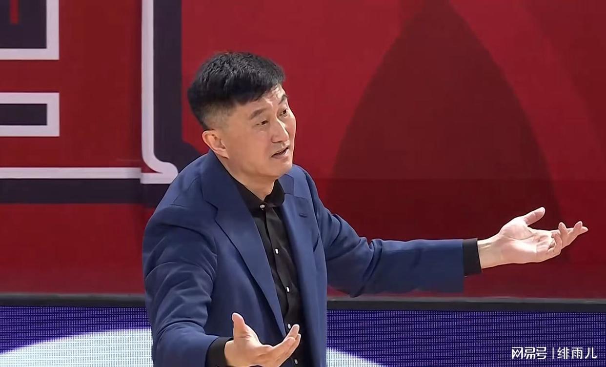 挤走杜锋!CBA最强外教或加盟广东队,保送宏远躺进总决赛?