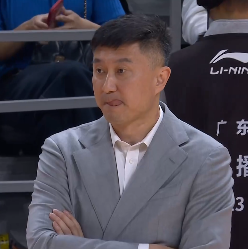 宏远速递!名嘴评杜锋权力欲望强,徐昕做重要决定,周鹏回归有戏