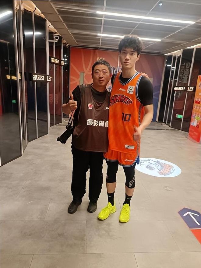 被绝平不冤？瑞士对阵卡塔尔26次射门7次射正只打进一个点球