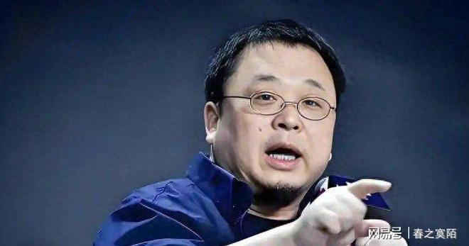 官媒怒批罗永浩,上次一句话干翻西贝,这次翻个“大跟头”