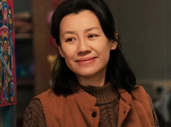 玥儿和筱梅逛街同框!背影神似年轻大S,一家人团聚画面太暖心