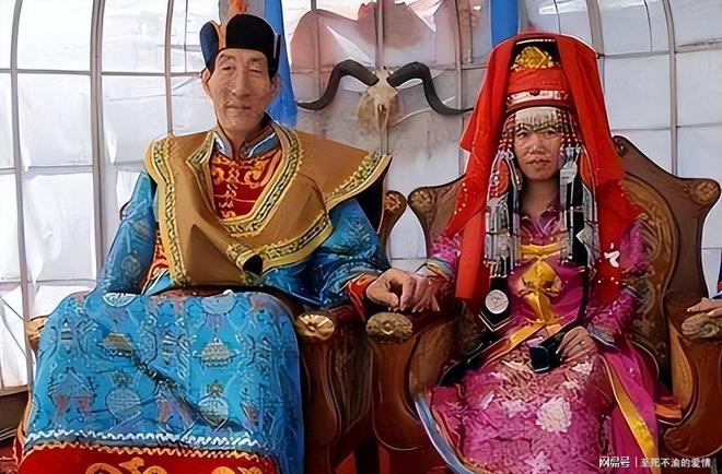 黄晓明一句“我帮了太多白眼狼!”引爆热搜,他这话是在说当年那个他要保护一辈子的人吗?
