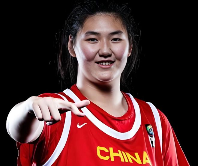 23分13板！2米26小将，已成为中国女篮赢球风向标
