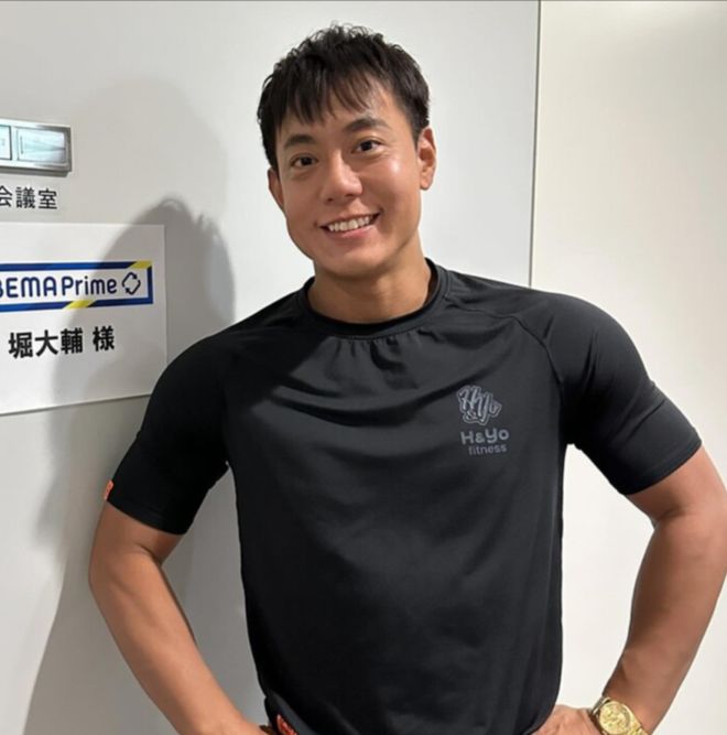 坚持17年每天只睡30分钟日本小哥,直播时因“大翻车”火上热搜!网友:谁信这辈子有了