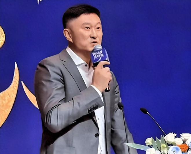 广东队完成签约,周鹏回归,徐杰出任副队长,朱芳雨完成球队组建