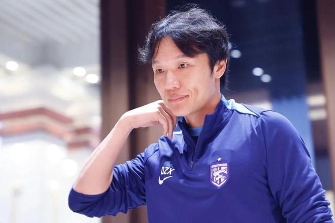 41岁仍是超巨!自由市场因詹姆斯按下暂停键,谁还敢说他没人要?