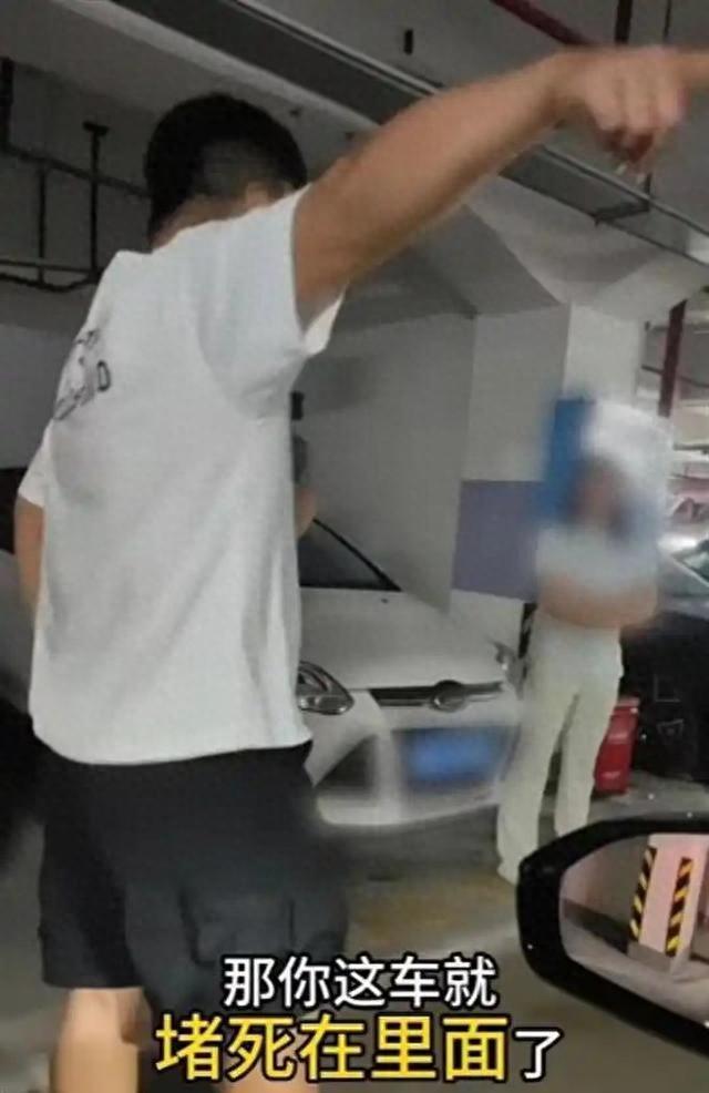 无声的施压！约基奇迟迟不续约，逼掘金放弃避税、重金升级阵容