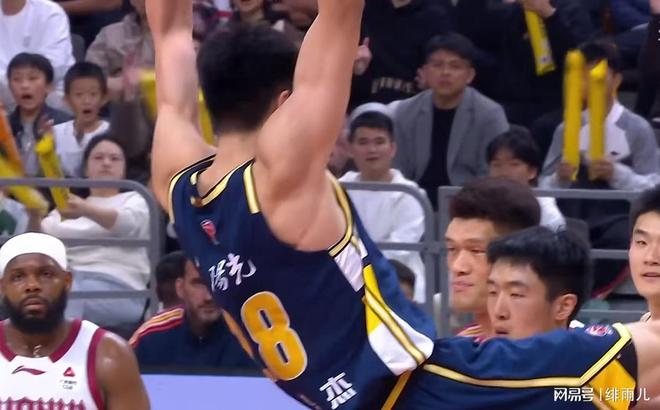 确认不打了!广东最强内线去向曝光,2米12新中锋正式上位!