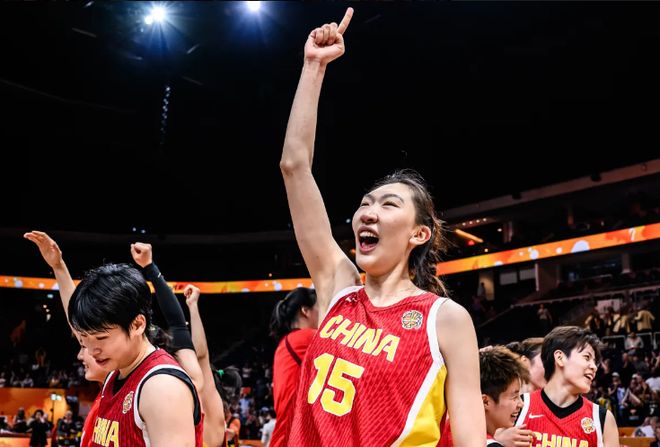 穆里尼奥:梅西是个噩梦!赫迪拉:国家德比会讨论40分钟梅西!