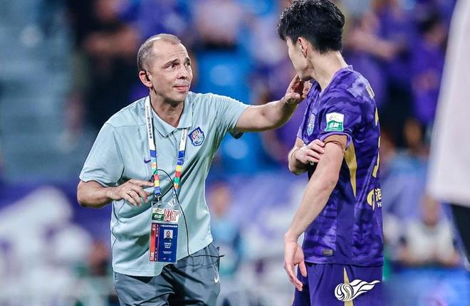 蒂法比基尼手办亮相:泳装包裹圆润曲线 姿态诱人!
