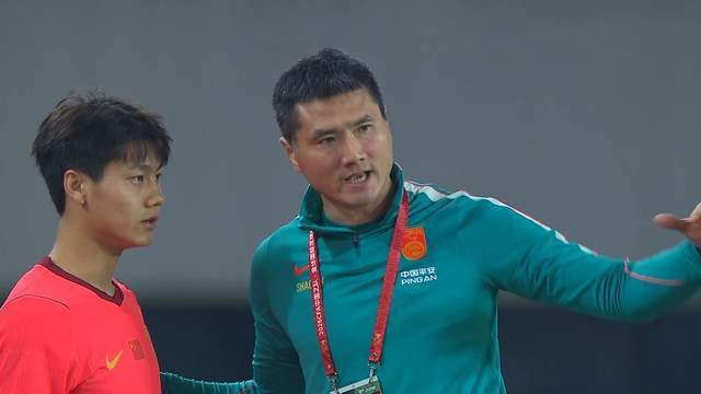太震撼 了!太癫了!勇士要先换浓眉再签詹姆斯!