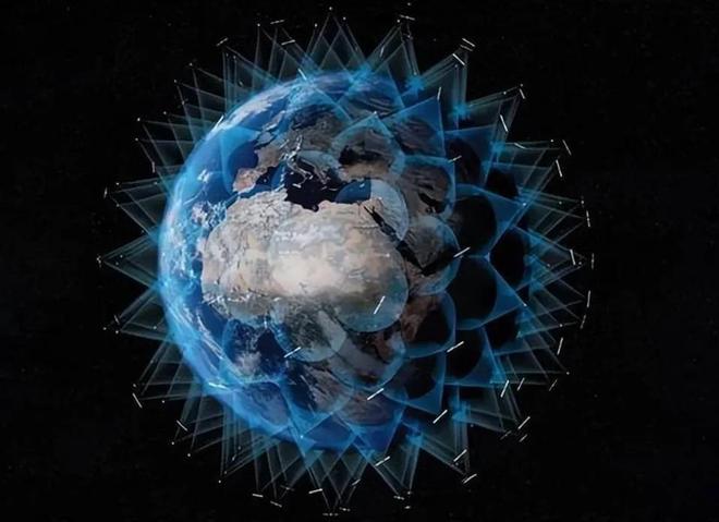 新视频曝光利物浦三将冲突真因:袖标传递顺序激怒琼斯,齐米卡斯怒扔袖标