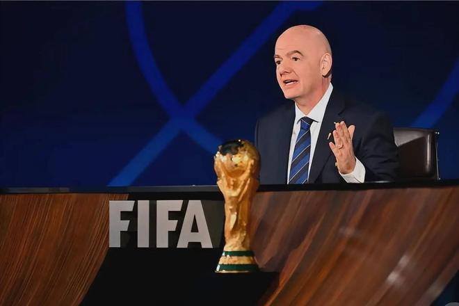 世预赛变“欧足联世预赛”?FIFA这锅背了太久今年7月,国际足联甩出一颗炸弹:要把世界杯商业权益打包卖掉,最高能融42亿美元