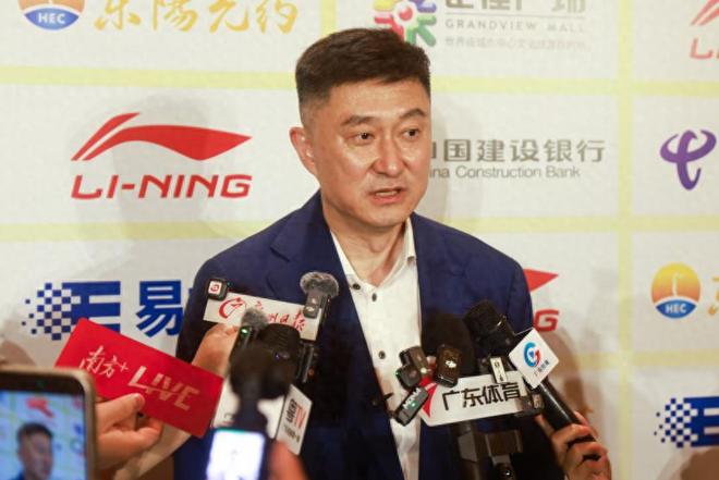 正式卸任!手握CBA11次冠军,官宣新职务,杜锋开启人生新篇章