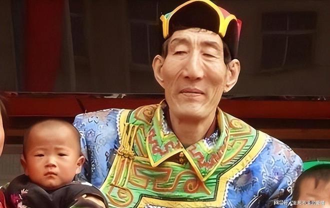 黄晓明一句“我帮了太多白眼狼!”引爆热搜,他这话是在说当年那个他要保护一辈子的人吗?