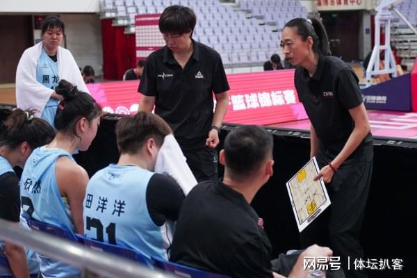 创造历史!黑龙江女篮场场惨败,狂输大学生球队91分