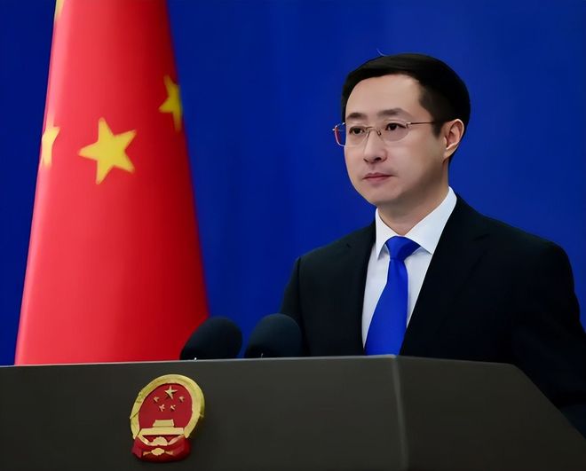 皇马官宣签约仅数小时，新援埃斯皮即入选季前赛大名单