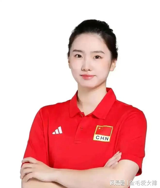 最尴尬的国家队难题!倪非凡防守顶级、一传心魔,这样用太耽误人
