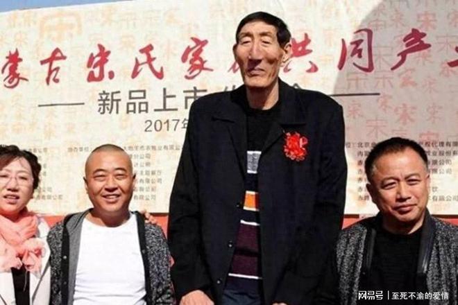 锐评：六大高手围剿，没想到科斯秋克能带着九阴白骨爪杀出重围