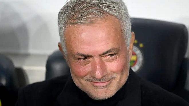 穆里尼奥笑晕！皇马头号目标非伯纳乌不去！英超豪门算盘彻底落空