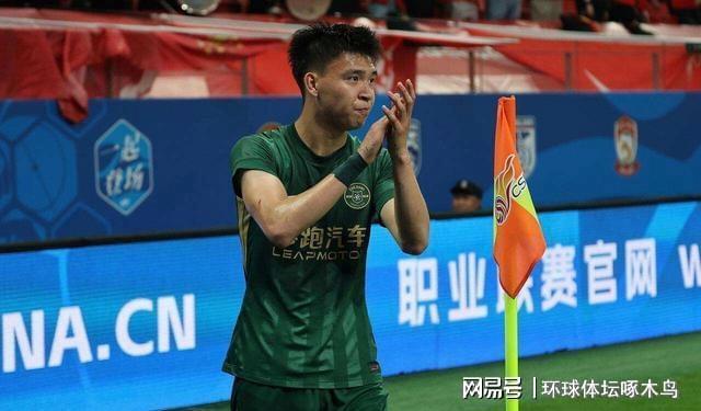 5年2.52亿！文班亚马续约马刺，放话“留在这”