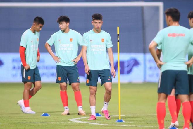 不要5年1.5亿!只要2年2000万,湖人还等什么,赶快签了吧