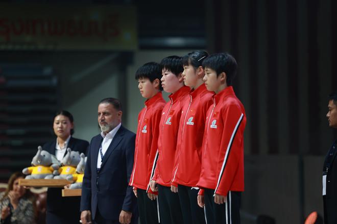 成就三冠王!樊振东独得两分,萨尔布吕肯赢得乒乓球德甲冠军
