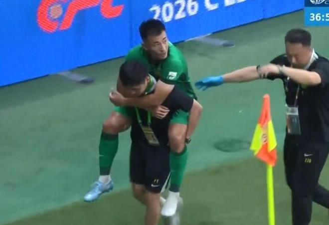 又遭遇骨折,何宇鹏:一切不是才更好起来吗,但又一次停下来