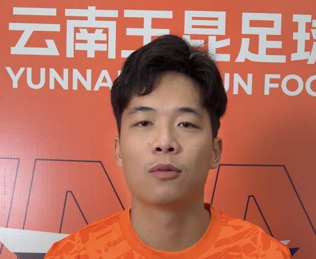 5场只踢1分钟,段刘愚选错路了,刘建业帮泰山练出岳瑞杰,明年再租一个