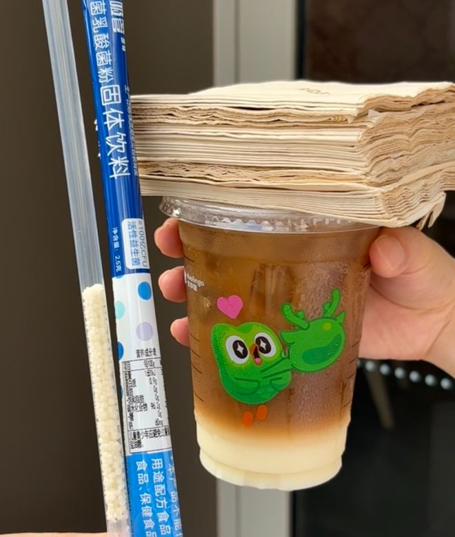 iPhone必须卸载8个隐藏预装程序!清理完电池续航直接暴涨