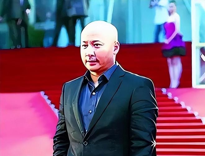 宏远速递!小陈总立军令状,欧洲名帅正式带队开练,阿联接班人升入一队!