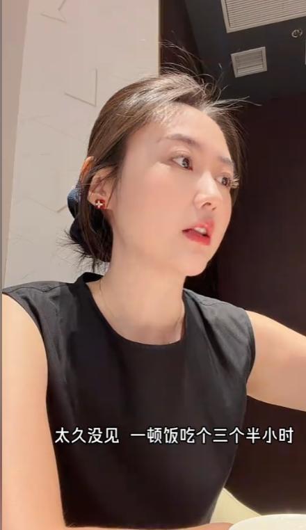 广东一考生放弃深圳大学后续:已前往贵州复读,每天17小时全排满,网友:985未必会更好