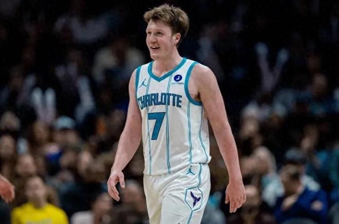 美媒评NBA23岁以下十大球星,马刺3人上榜,弗拉格第2,第1无悬念