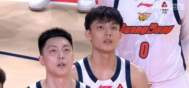 黄蜂五将夏联争留队名额