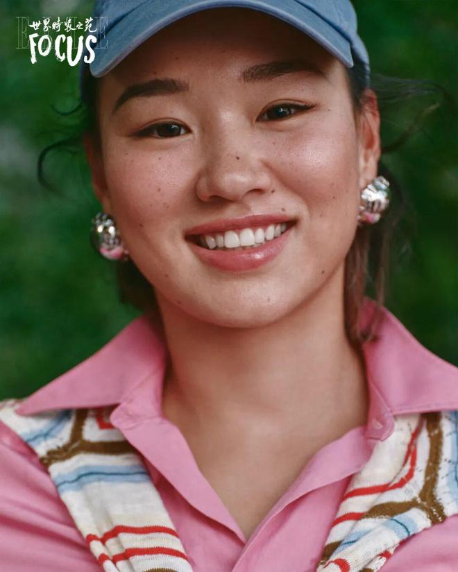著名演员李立群含泪发视频!表示家被儿子给抄,82年百万级珍藏茅台被喝精光,评论区炸锅