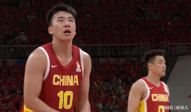 男篮4人离队!王俊杰赵维伦退出,徐昕加盟NBA球队,杨瀚森不打了