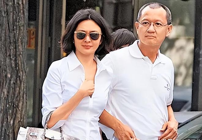普京给全球上了一堂课,俄军连续六天猛攻,三套手段压制基辅