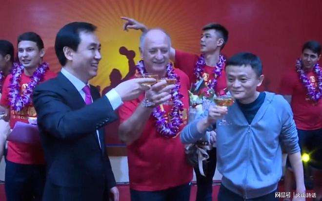 意外!成都蓉城有望跟费利佩就续约达成一致,已拒绝给他大合同