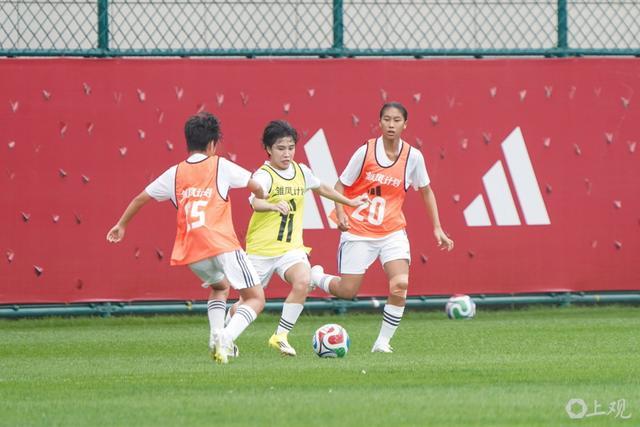 湖人官宣续约里夫斯:4年1.85亿创落选秀历史纪录 获赞球队基石